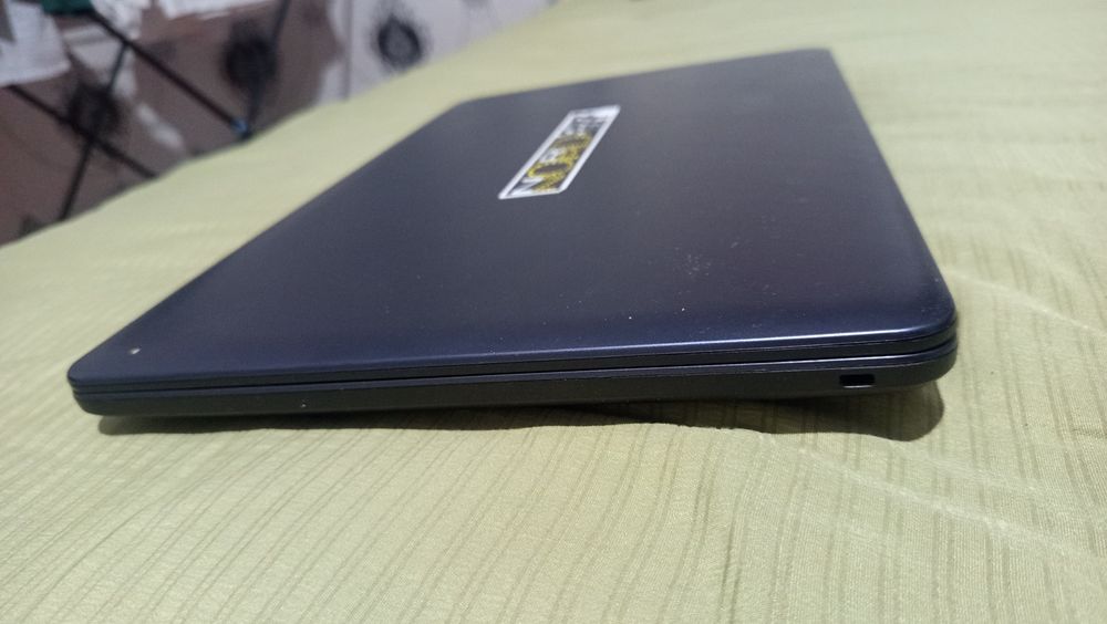 ASUS ноутбук сатылады.