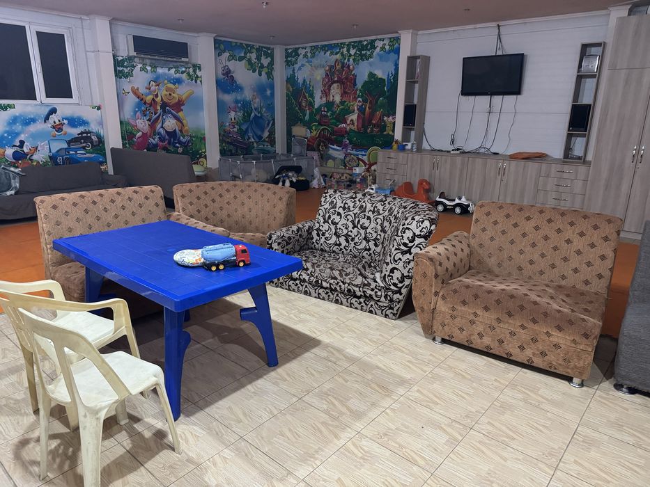 Продаю Диваны старые самовывоз