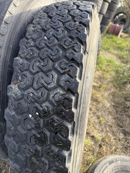 10r22,5 uniroial tractiune