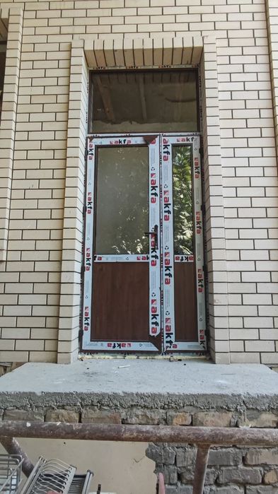 Akfa eshik va rom yashaymiz