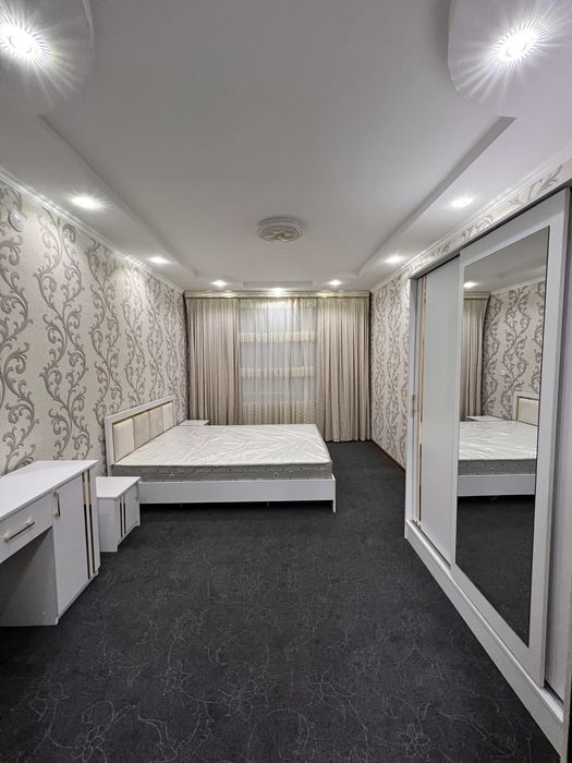 Прадается квартира 3 хонали 4 хона килинган