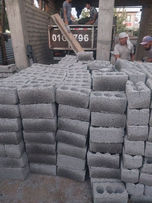 Шлакабулок размер 15/30 1700 сум