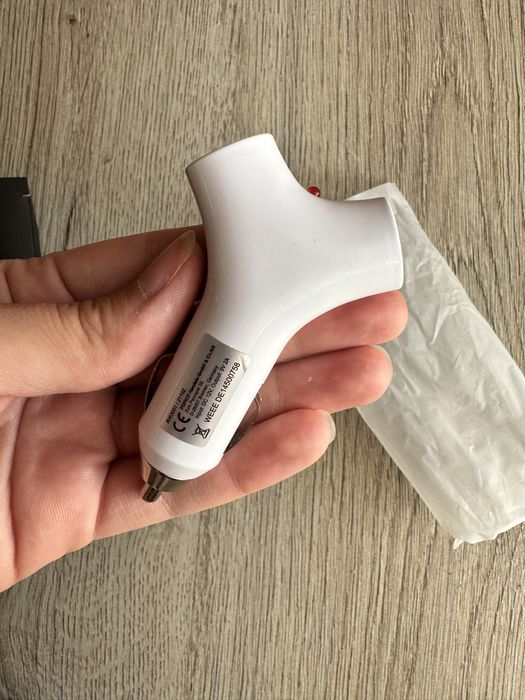 Зарядно/ трансмитер за кола