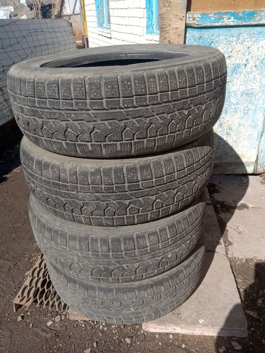 Продам шиныыыыыы