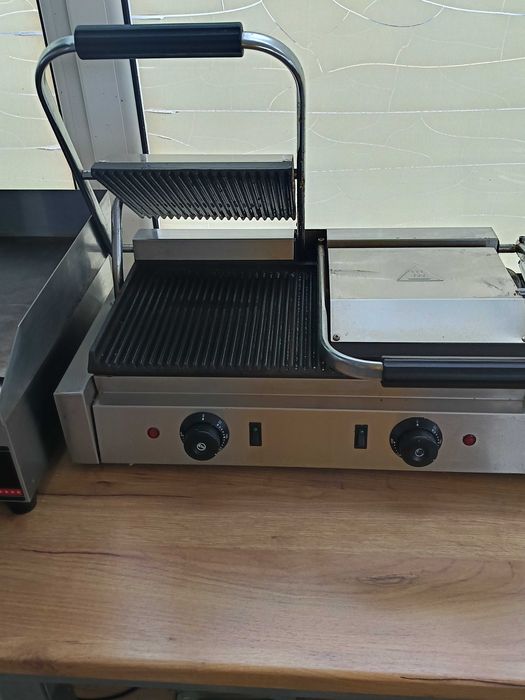 Тостер преса двойна