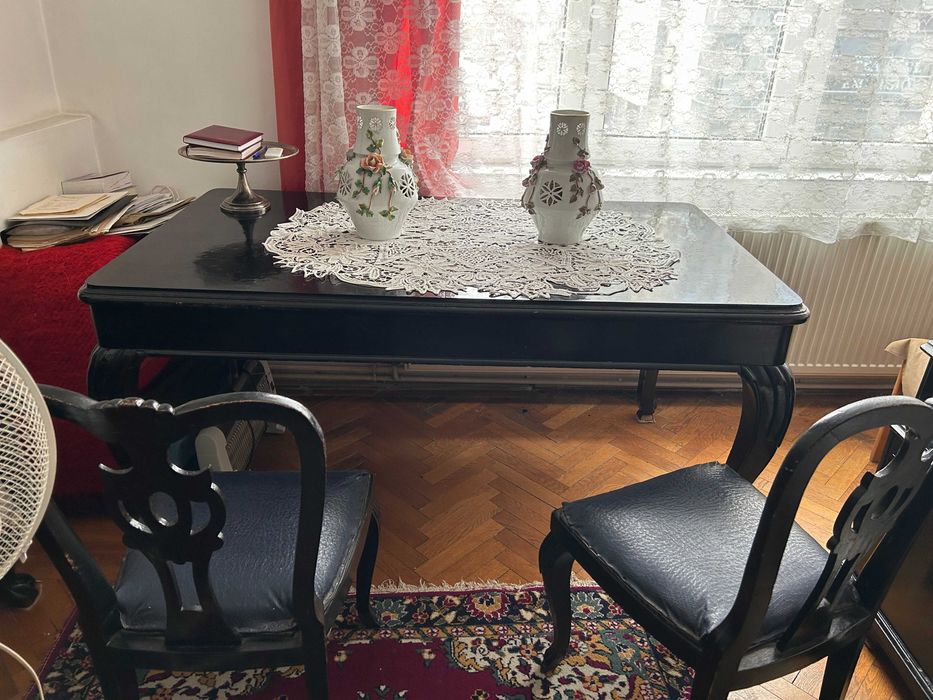 Masa Sufragerie stil Rococo