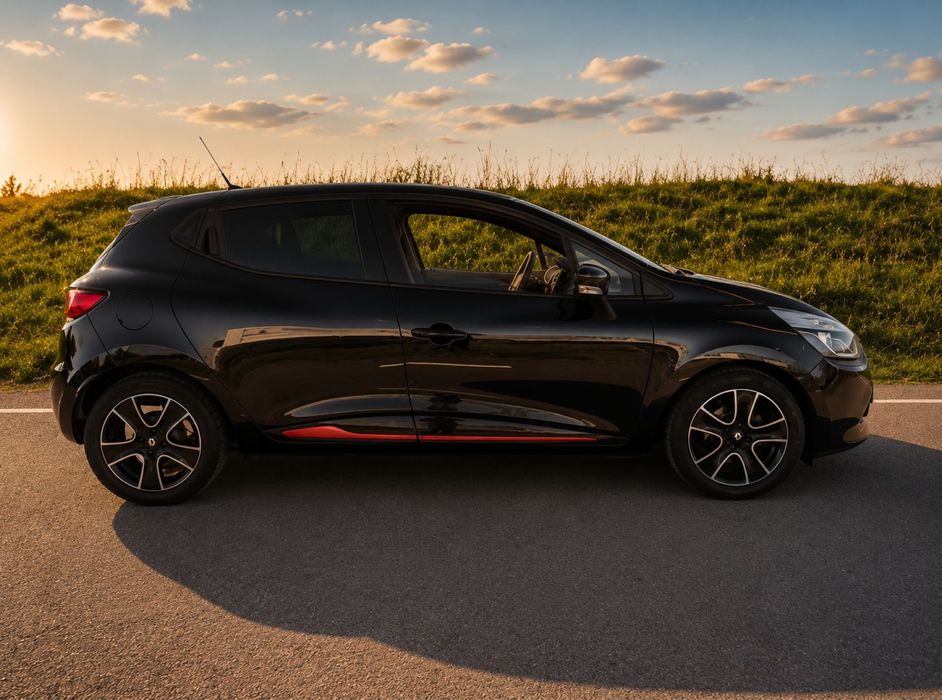 Renault Clio 0.9 TCe ECO 90 CP – Black&Red Collection