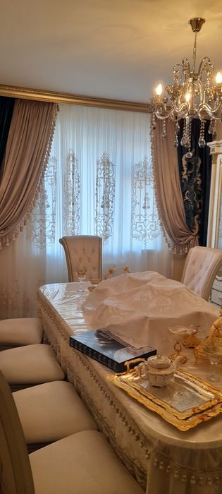 Сотилади
3-хонали 3этаж 
плошад 57кв сергили янгихает тумани 3А
+998 9