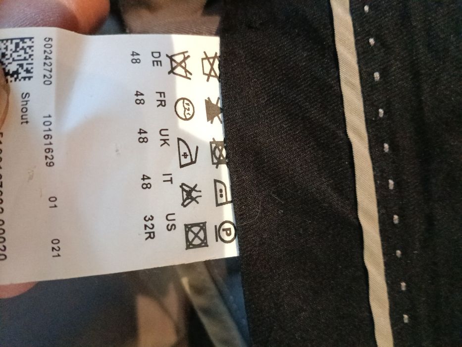 Мъжки костюм HUGO, 48 размер