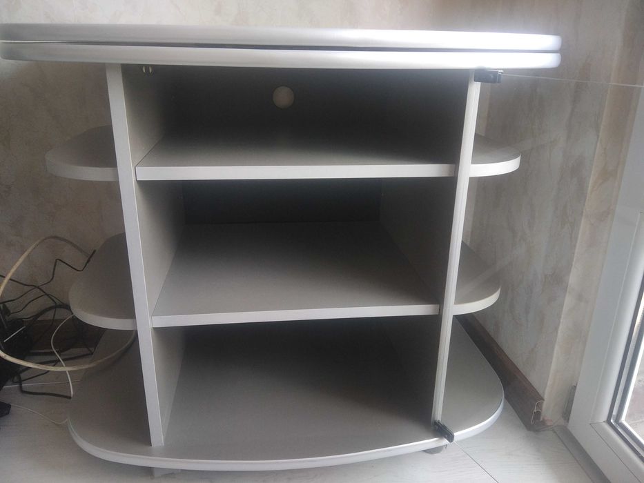 Масичка за телевизор