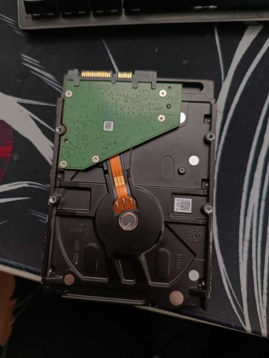 Жёсткий диск 4TB Seagate (ST4000DM000)