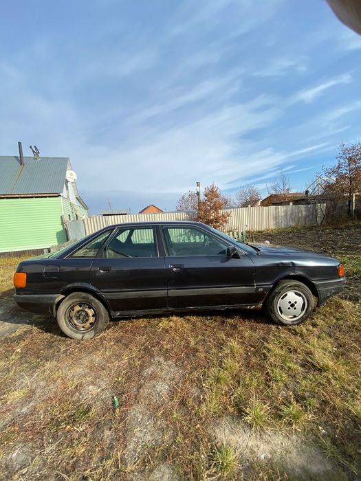 Продам ауди 80 срочно