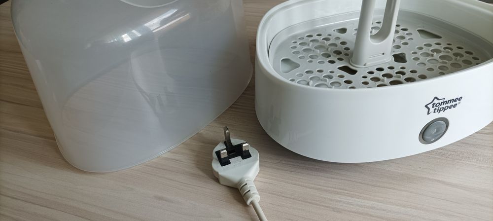Стерилизатор за шишета Tommee tippee