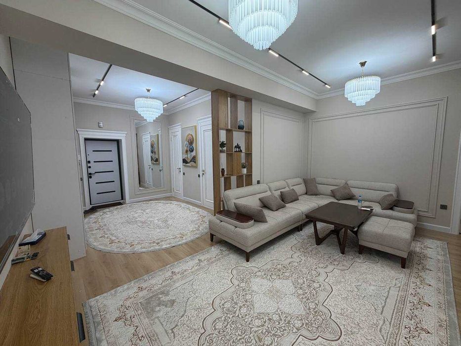 Chilonzor 17 kvartal Dilmus magazin 3xona/8/10  95m2 Zo'r lokatsiya;