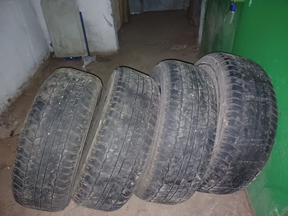Резина Dunlop 265/65/R17