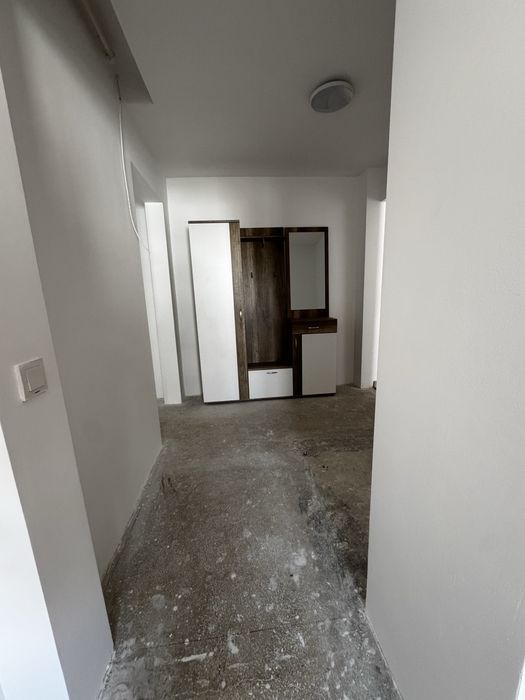 Apartament 3 camere de vânzare – Breaza de Sus, Prahova – 73.000 € (negociabil)