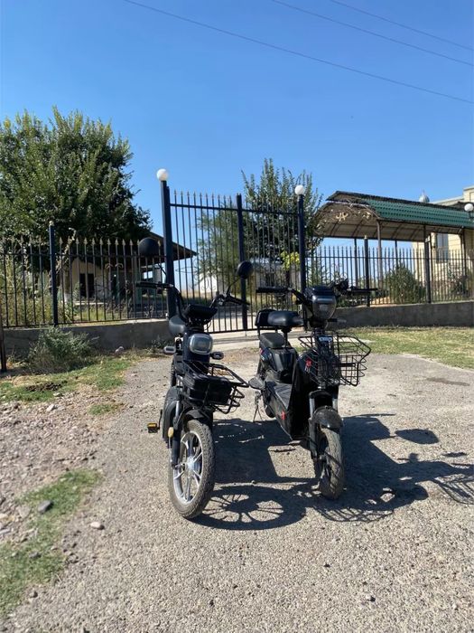 Электроскутер LEOPARD