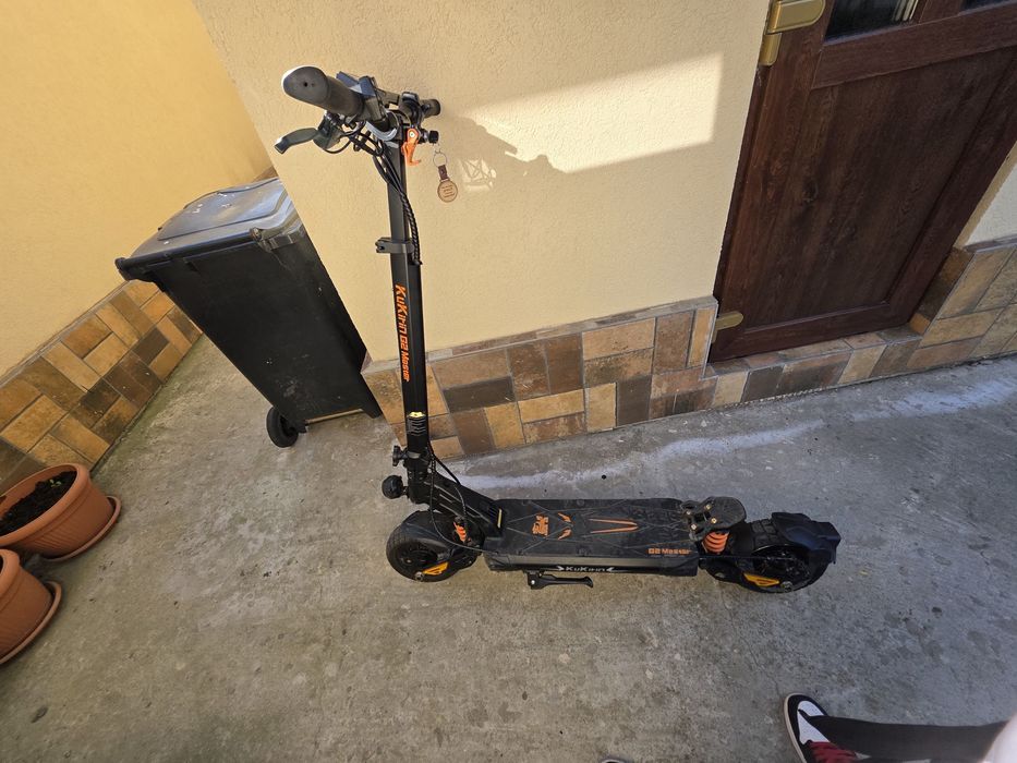 Trotineta g2 master (citește descrierea)