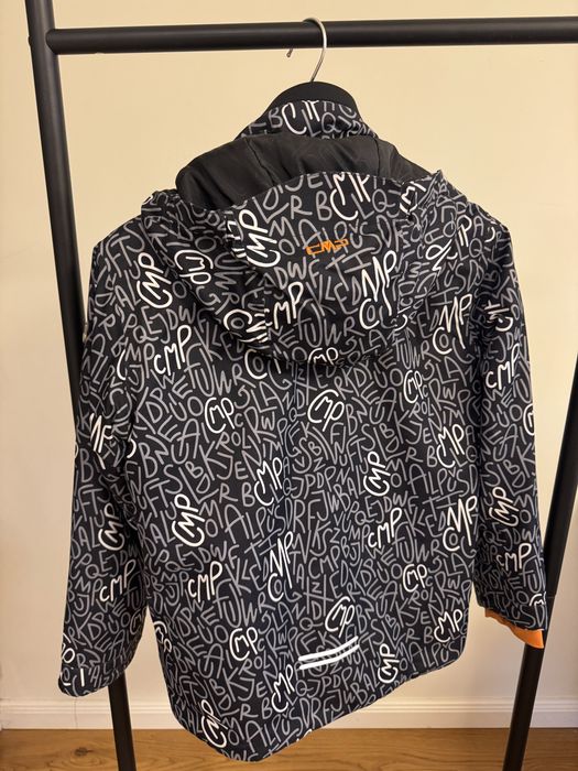 Яке в ефектен принт с качулка 10г.