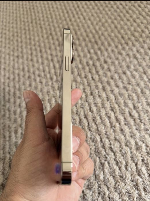 Iphone 14 pro max gold