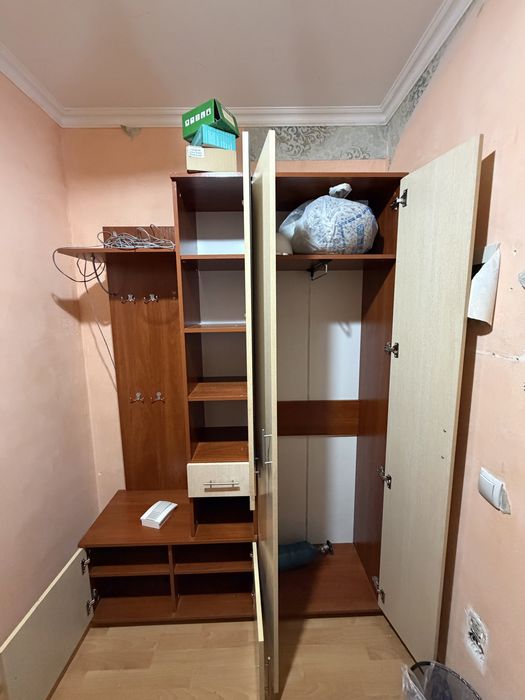 Шкаф для прихожей