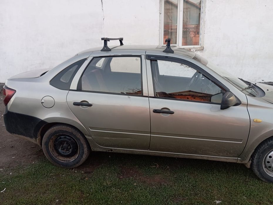 Машина сатылады саудасы бар