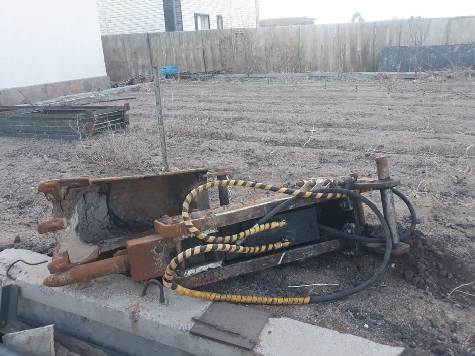 Услуги петушок экскаватор