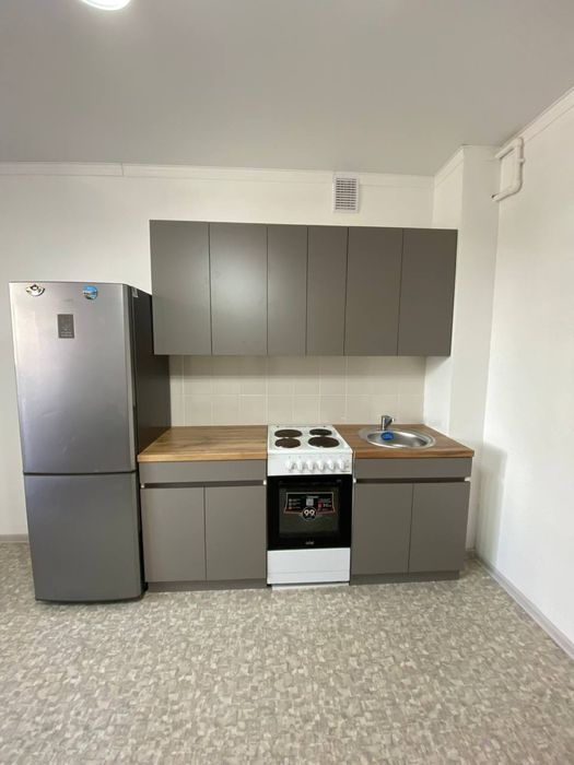 Кухонный гарнитур в наличии и на заказ