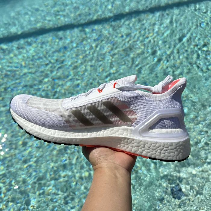 ЧЕРЕН ПЕТЪК Оригинални маратонки * ADIDAS ULTRABOOST С.RDY * EU40 2/3