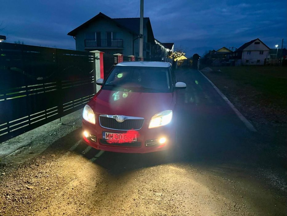 Vând skoda fabia benzina 1,4 2008