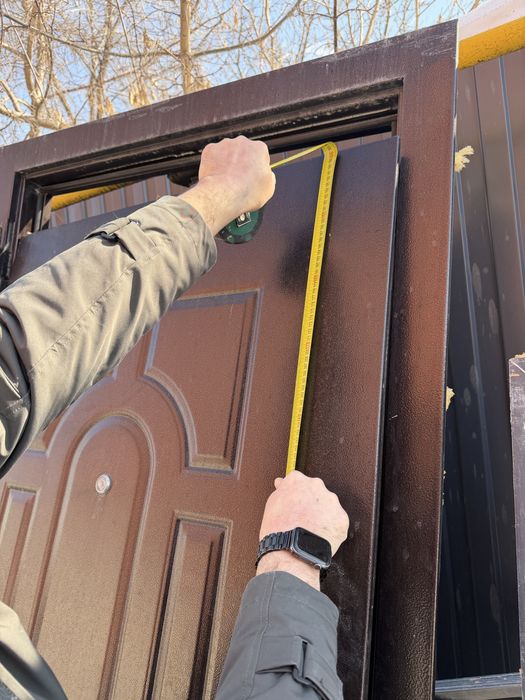 Продам дверь входную