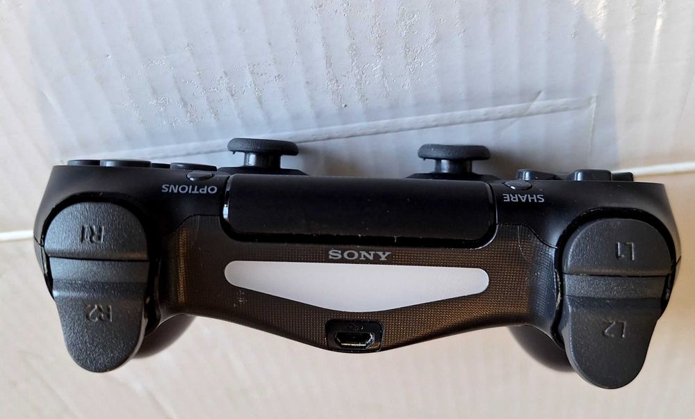 SONY Playstation 4 + Игра FIFA16