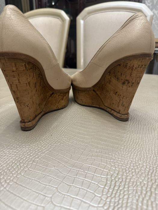 Срочно продам туфли