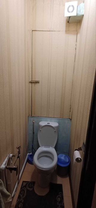 Kvartiraga odam qo'yamiz uy egasi bilan 1 xonasi beriladi maklerskiy