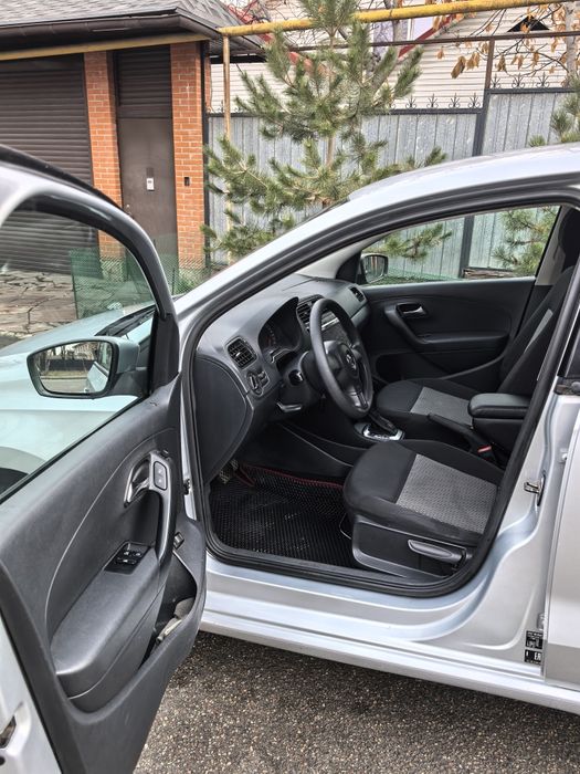 Volkswagen Polo 2015г.