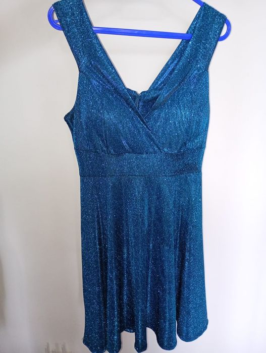 Rochie albastra cu sclipici de seara