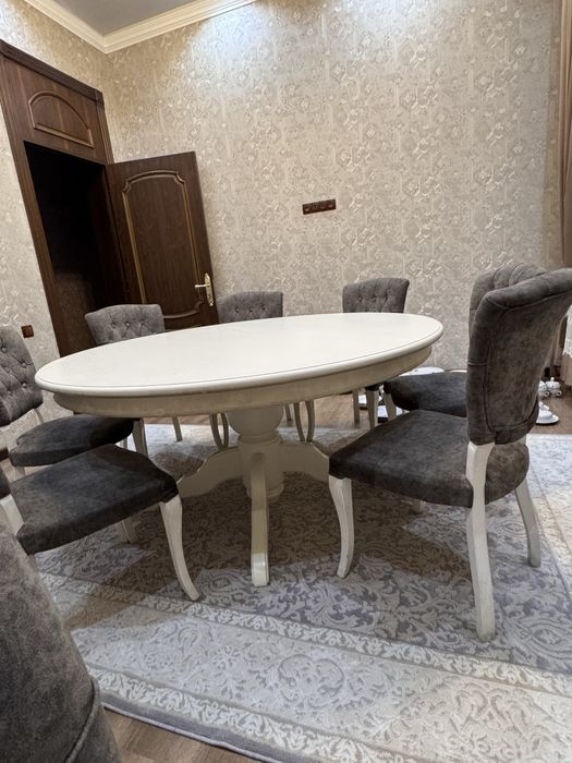 ПРОДАЕТСЯ СРОЧНО‼️‼️‼️ Стол и стулья