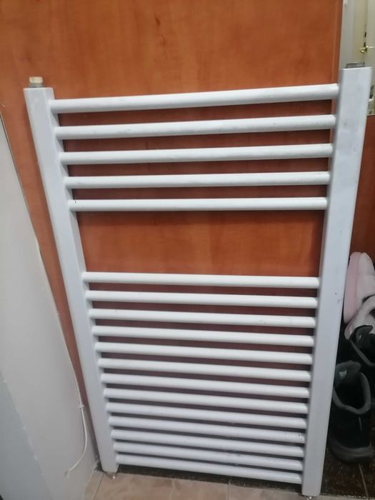 Продавам Радиатор и Лира