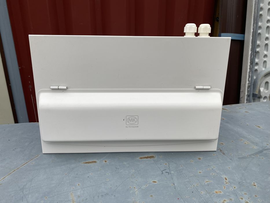 Dablou de siguranta electric de metal cu zece esiri