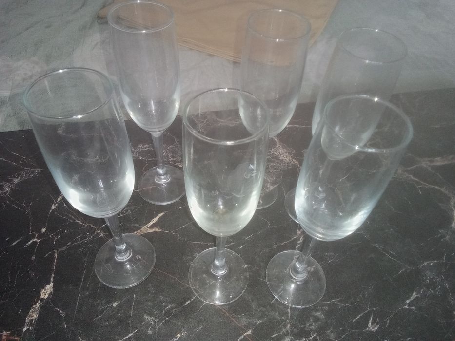 Бокалы для шампанского