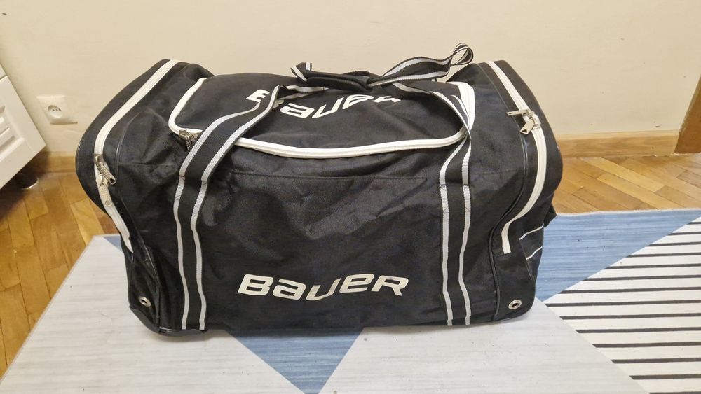 Продам детскую хоккейную форму