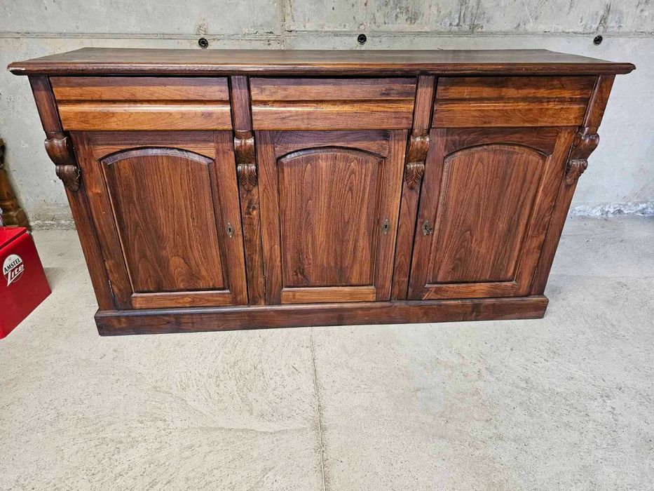 Контрабюфет в стил Рустик (изцяло от масив)