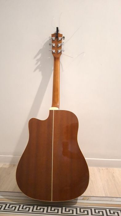 гитара акустическая