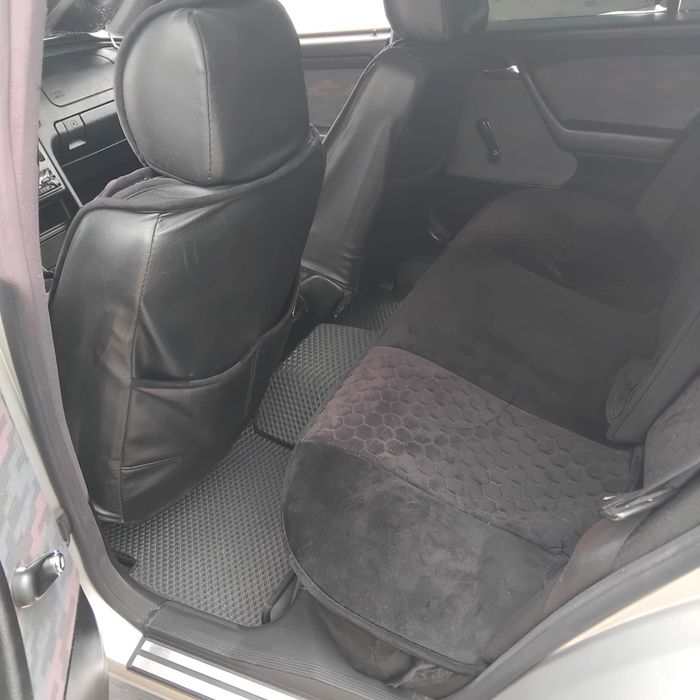 Продается машина Mersedes C 180