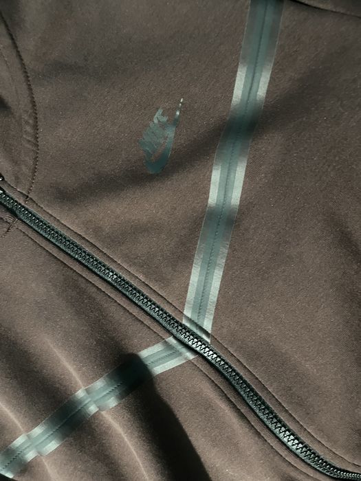 Nike Tech purtat o singura data