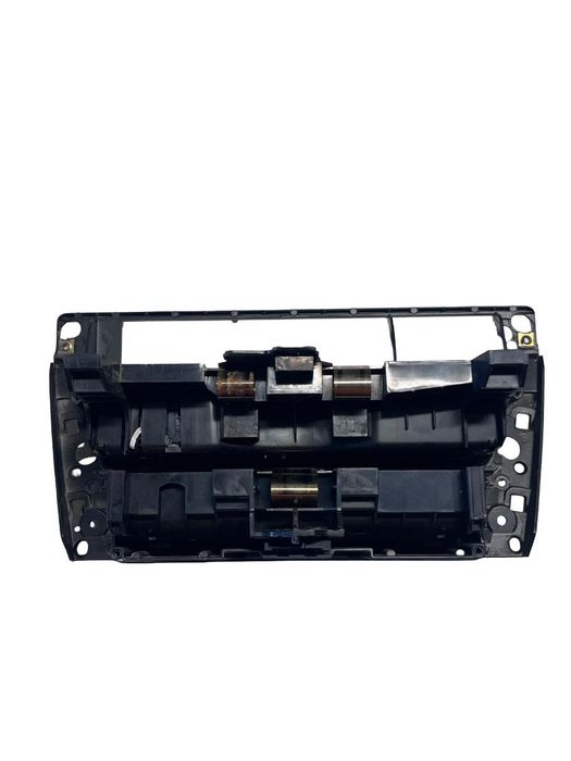 Compartiment/Spatiu De Depozitare Panou De Bord Bmw 7 Iv E65, E66, E67 2001 - 2009 7032886
