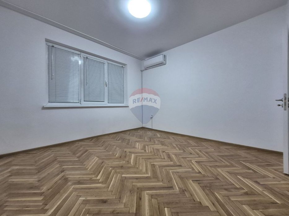 Дава се под наем Тристаен апартамент в Варна, Трошево - 92 кв.м за 498.27 € - Снимка #10