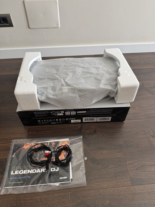 Controller DJ Pioneer DDJ-FLX4 – 2 canale