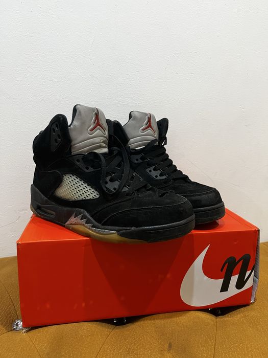 Джорданы и трэвис скот