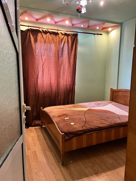 Închiriez apartament cu două camere